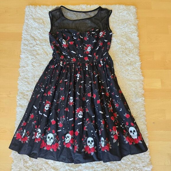 Hell Bunny Black Dress with Red Rose and Skull Pattern Size XL Wimsigoth - Picture 1 of 8